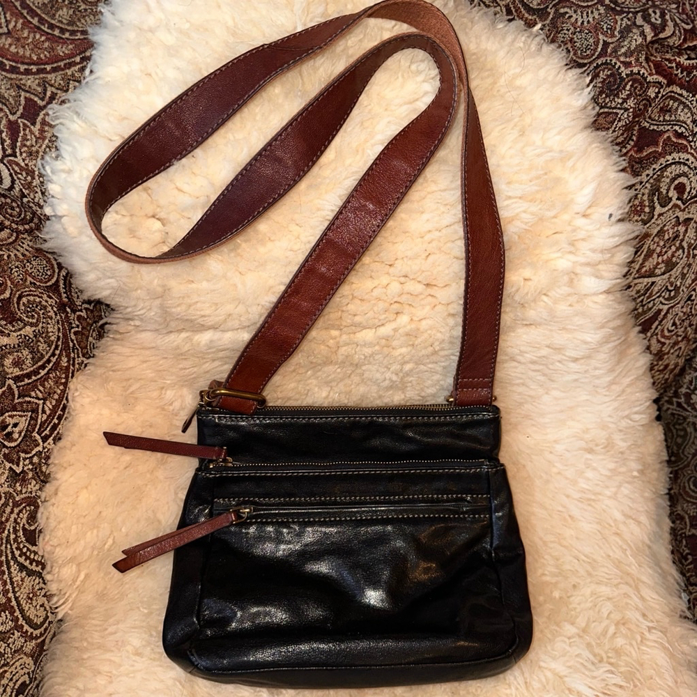 EUC Women’s Fossil Corey Black/Brown Leather Crossbody Purse Handbag
